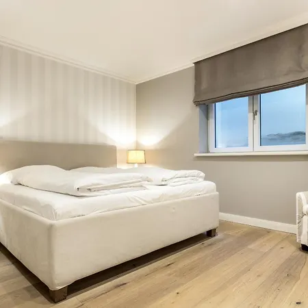 Dueuen Hues, App 3 *